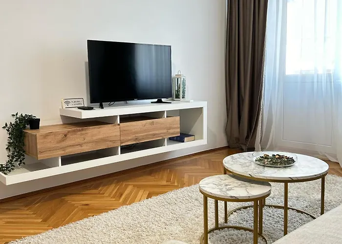 Parliament Бухарест